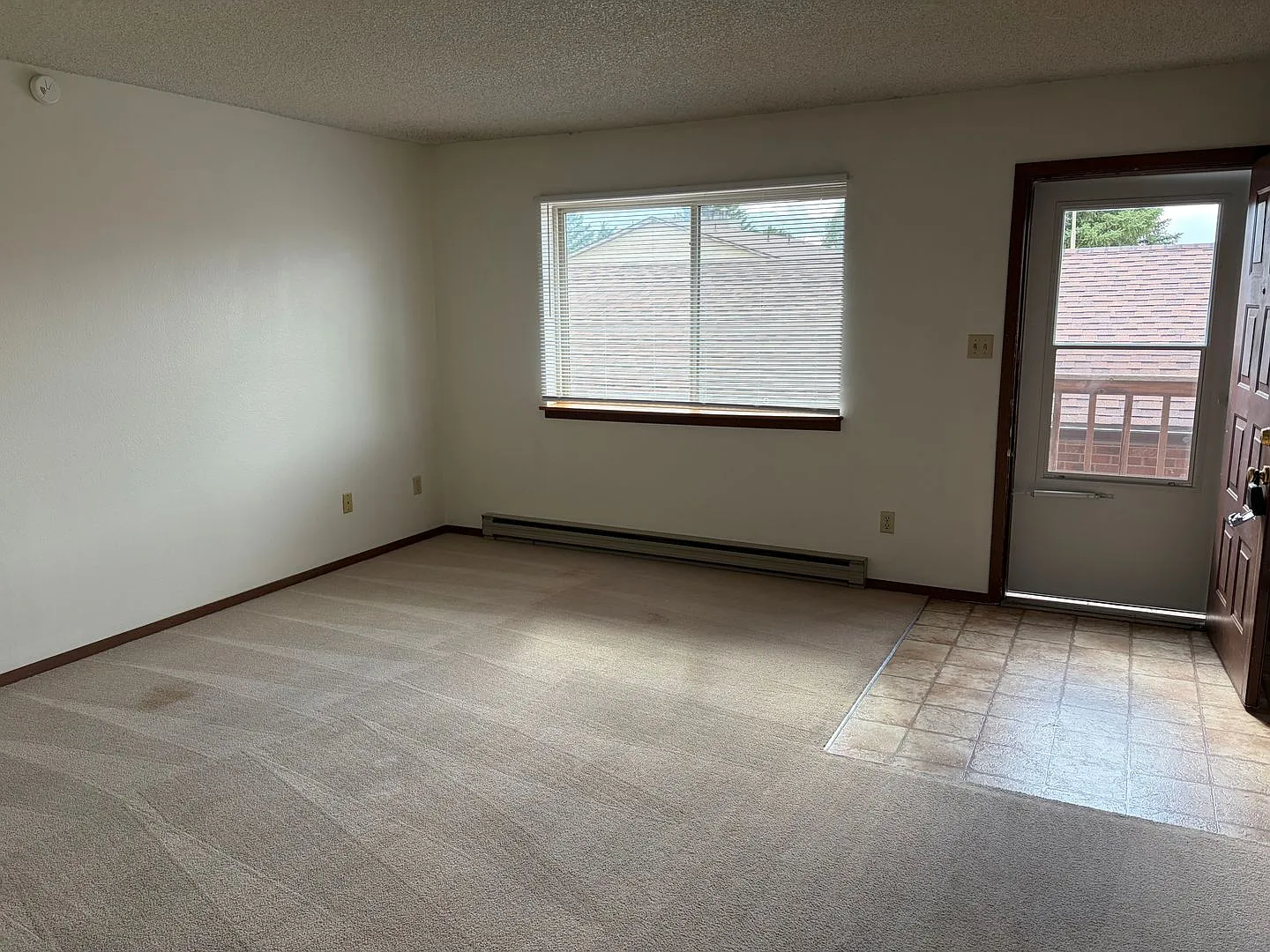 308 Hacker Ct — Photo 3