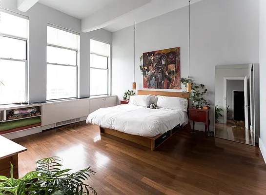 Sold by Independent Properties NYC Inc | media 5