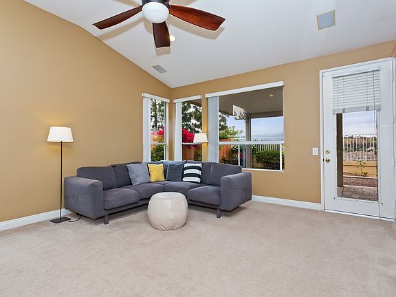 5th image of 938 Montague Cir
