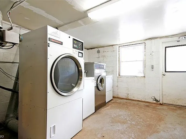 8 Columbia Dr #4A — Photo 13