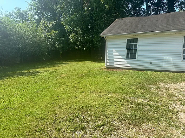 1107 Riviera Dr #B — Photo 12