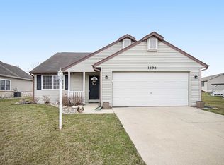 1498 Maple Ln, Nappanee, IN 46550