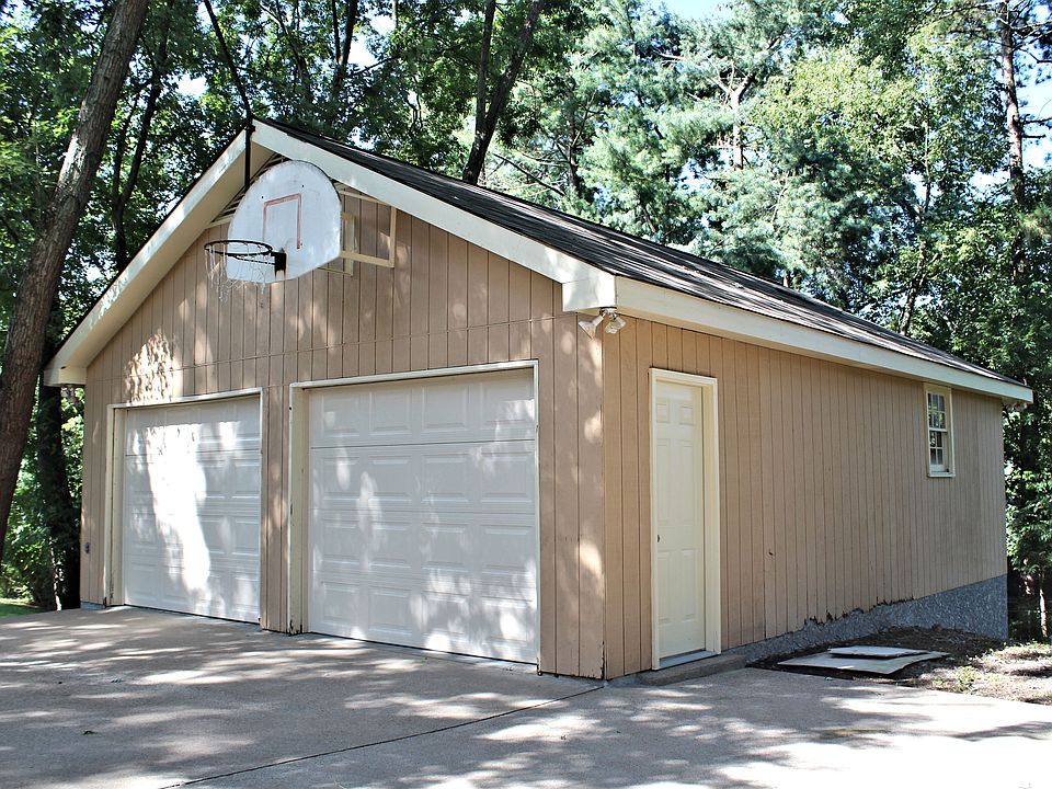 2nd image of 112 Hazelwood Dr