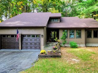 8 Fox Hollow Lane, Queensbury, NY 12804