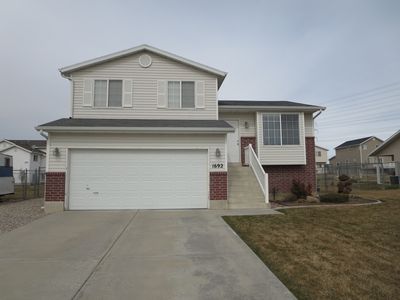 1692 W 735 N, Clinton, UT, 84015