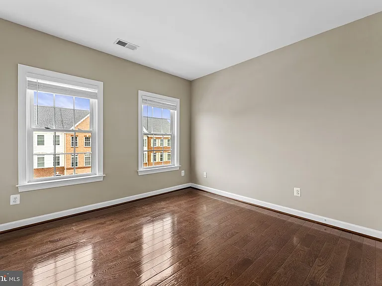 21268 Park Grove Ter — Photo 59