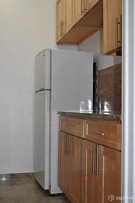 Rented by Halstead Real Estate | media 15