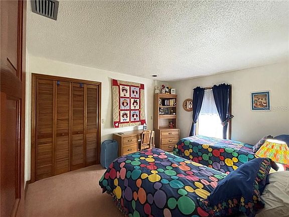 5th image of 1032 Monterey Dr