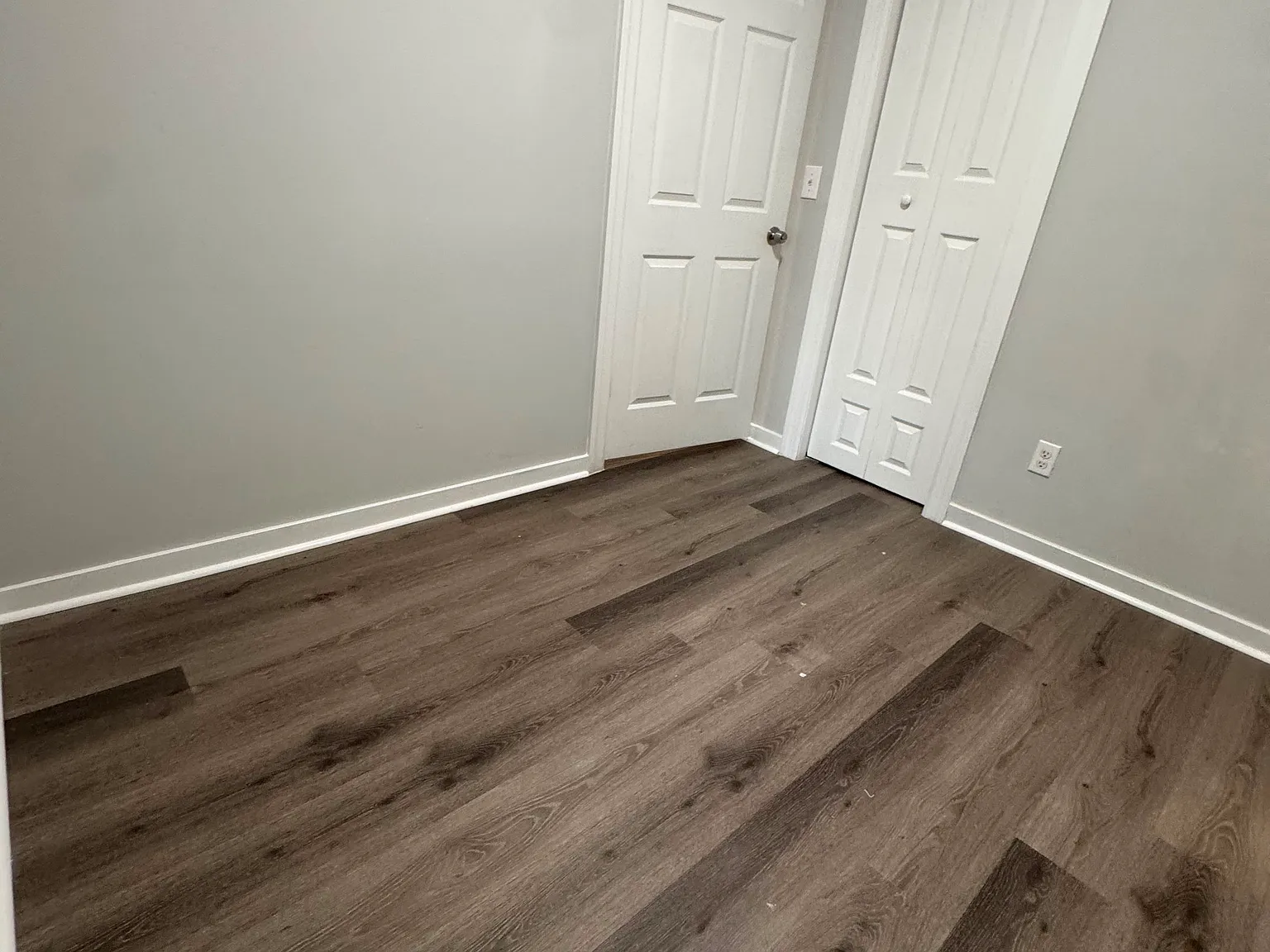 2 bed, $1,527 — Photo 2