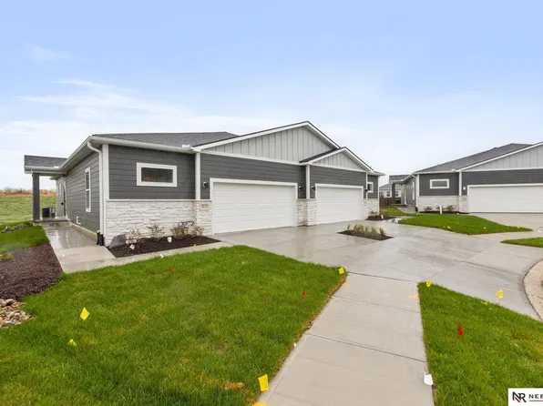12807 S 45th Ter, Bellevue, NE 68133