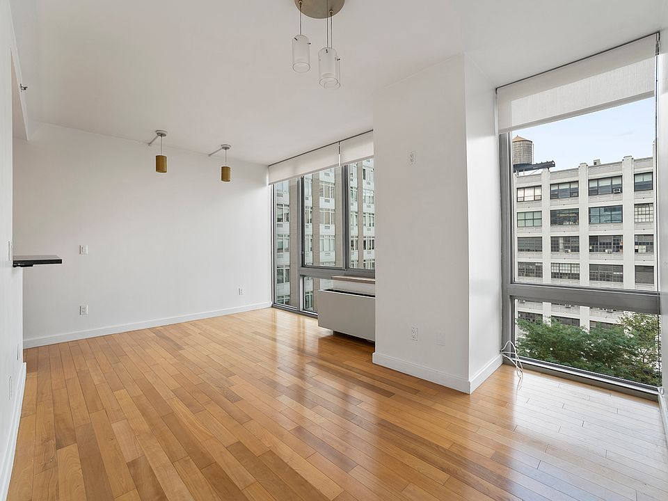 1st image of 225 W 60th St APT 7D