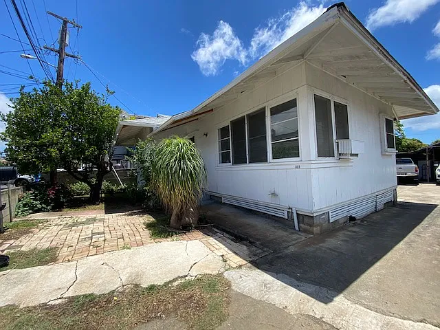 327 Puuhue Pl — Photo 1
