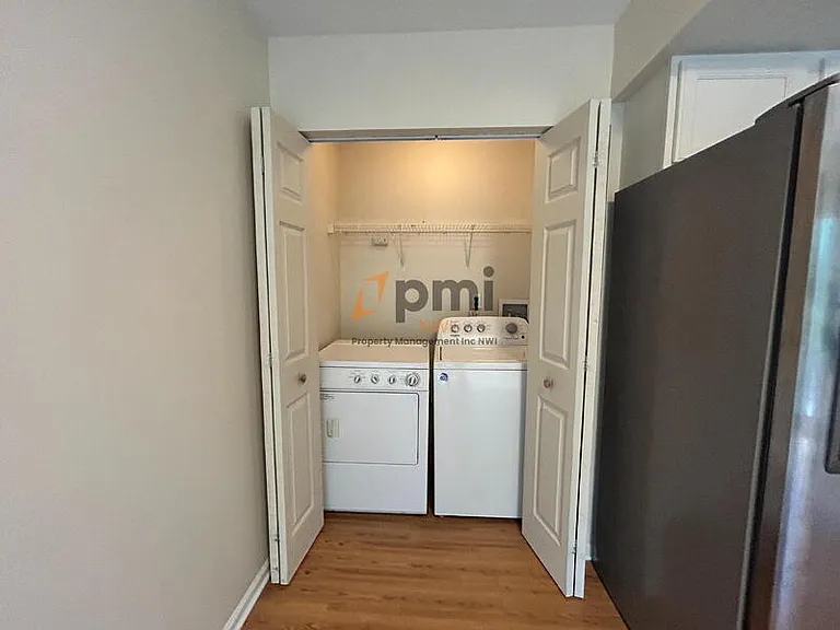 4842 93rd Ter — Photo 10