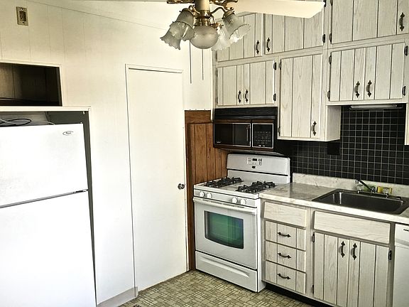 5th image of 5327 Daggett Ave