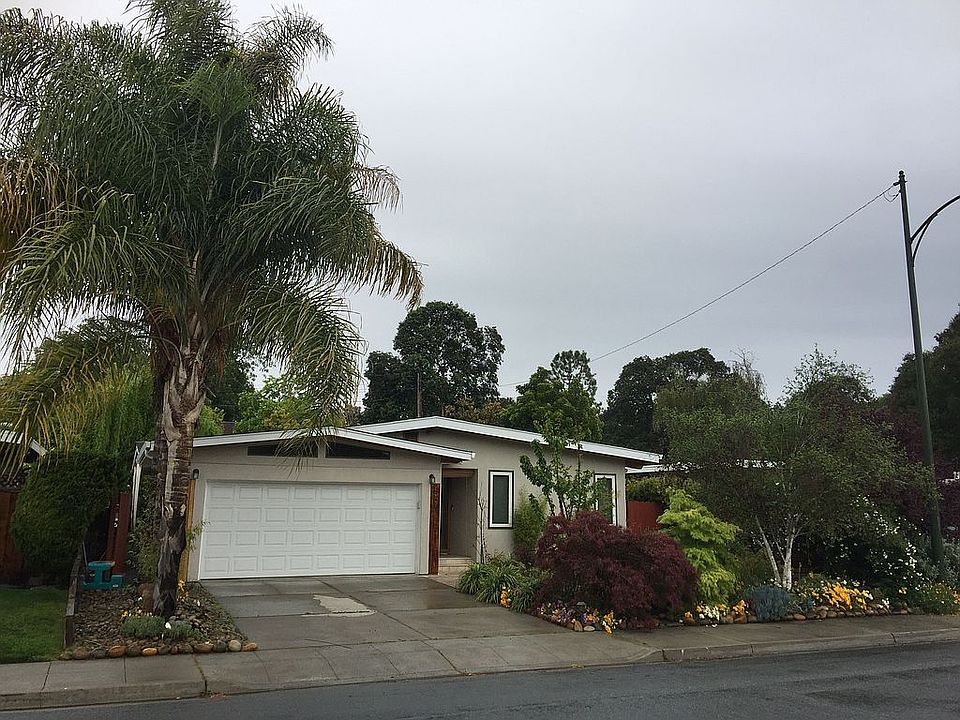 2nd image of 2557 Mardell Way