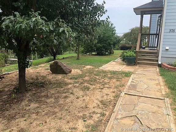 5th image of 375 Acorn Ln
