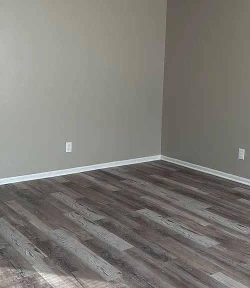 219 N Garrison Ave — Photo 2