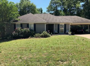 529 Mount Airy Dr, Prattville, AL 36067