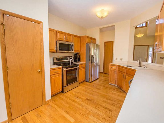 5th image of 3547 Westfield Ct