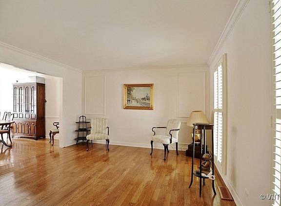 3rd image of 47 Berkshire Ln