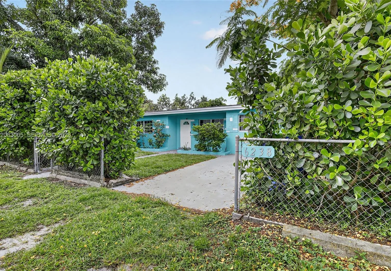 Studio, 1.0 bath, 1340 sqft, $1,700 — Photo 2