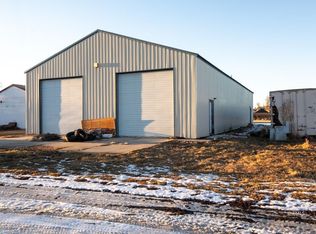 1460 Rosebud St, Forsyth, MT 59327