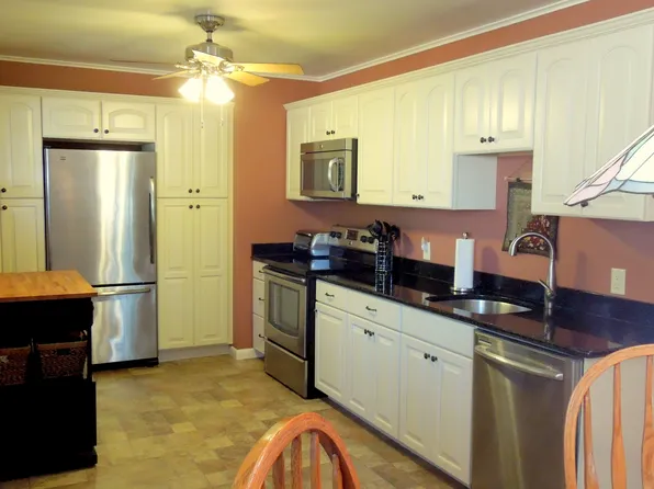 14 Arctic Ocean Dr, Brick, NJ 08723