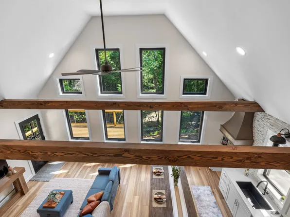 108 Chestnut Road, Newport, NH 03773