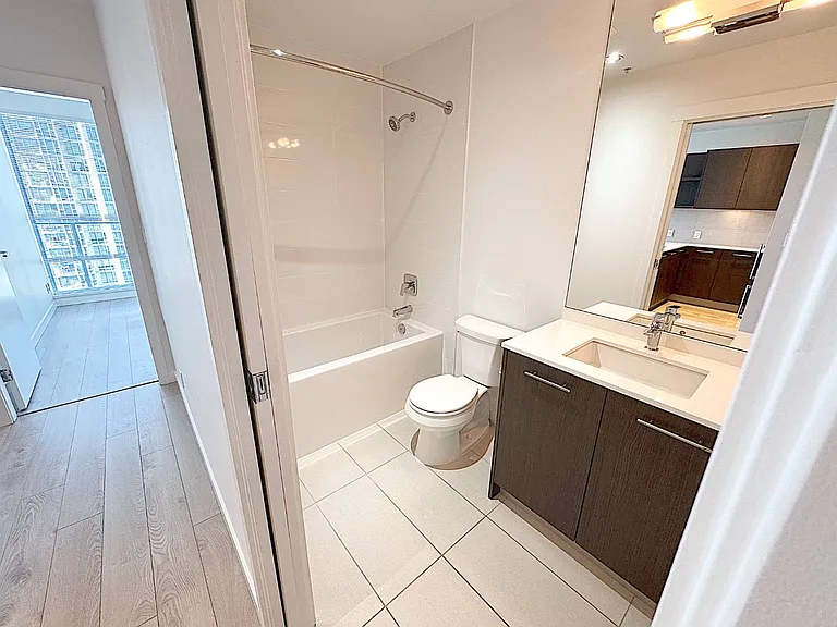 97 W Georgia St #2101 — Photo 7