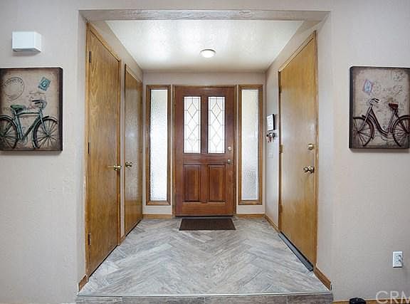 4th image of 18550 Mountain Meadows Dr