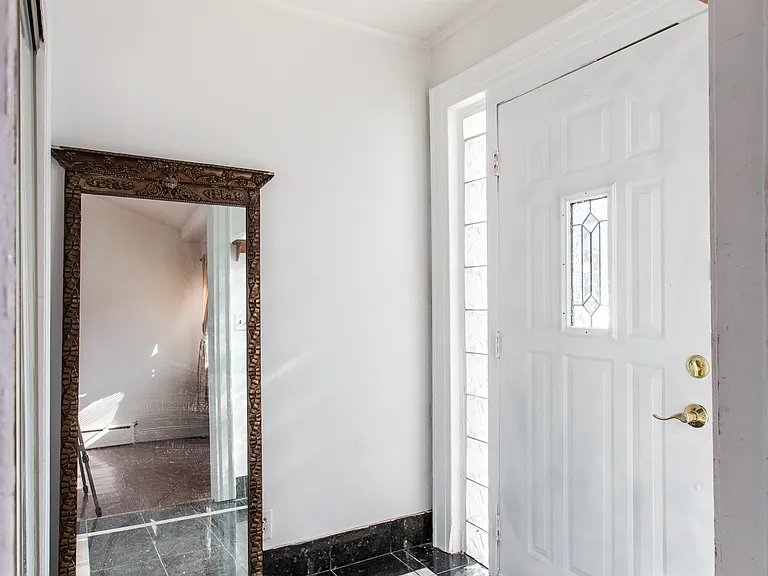 7011 Manse St — Photo 3