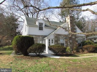 8270 Thomson Rd, Elkins Park, PA 19027