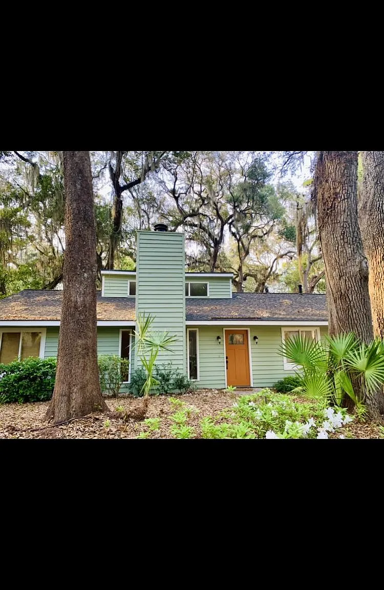 201 Palmetto Ct — Photo 1