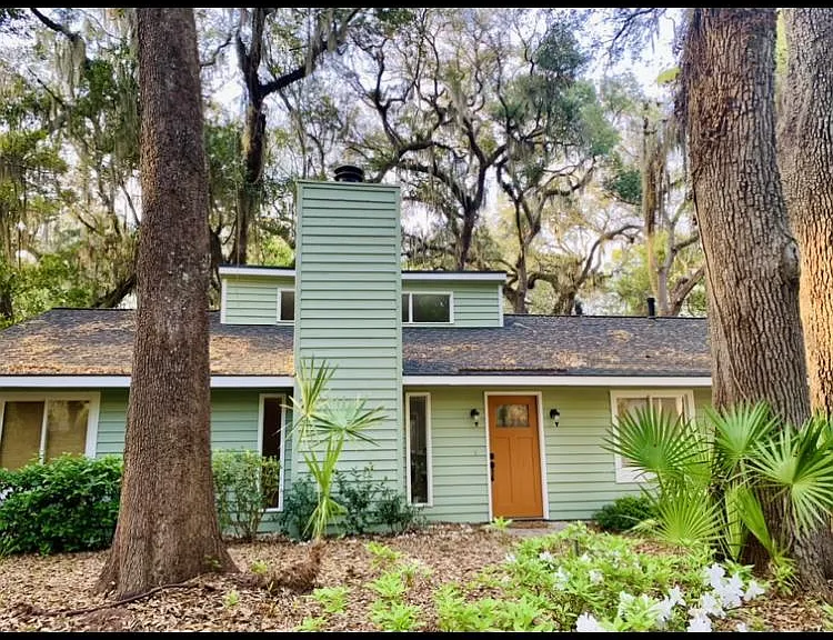 201 Palmetto Ct — Photo 1