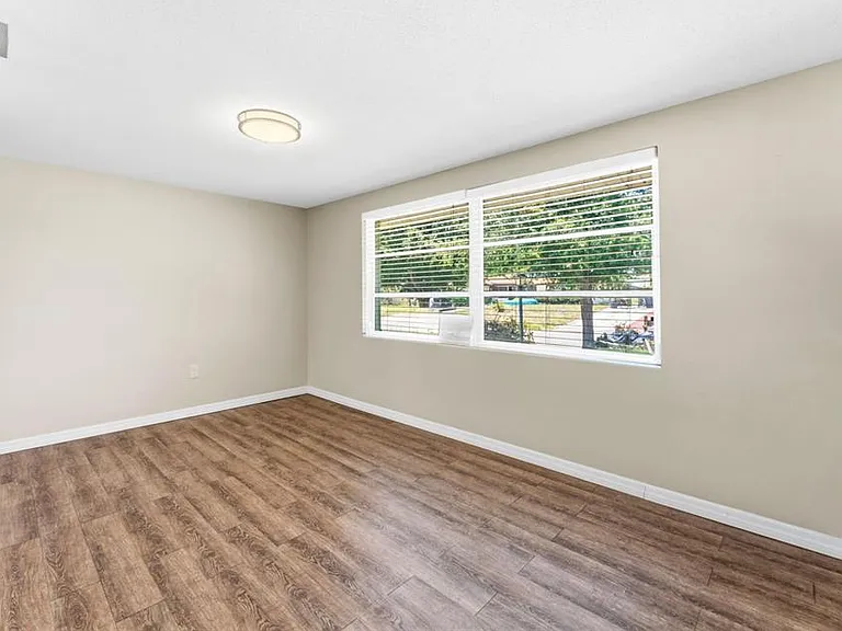 7814 Talisman Dr — Photo 12