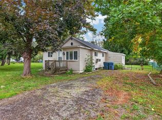 9387 Jamestown St, Angola, NY 14006