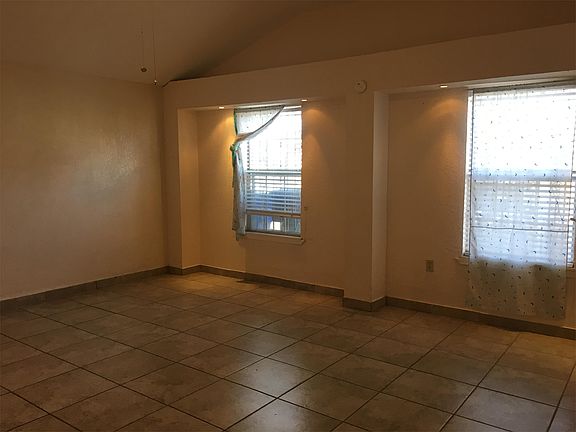 5th image of 6060 Belladonna Cir