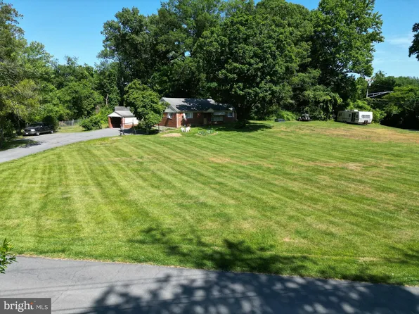 20 Linda Ln, Millersville, MD 21108