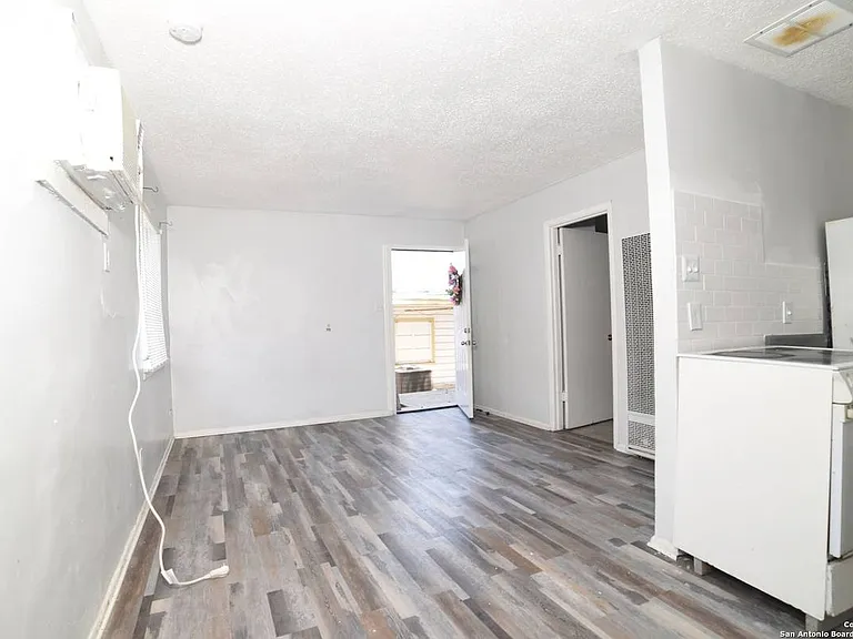 6641 San Pedro Ave #4 — Photo 6