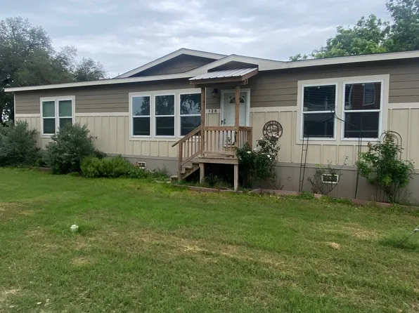 120 James, Sabinal, TX 78881