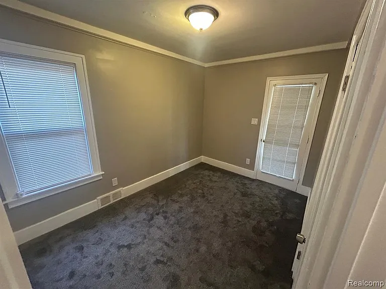 14716 Archdale St #1 — Photo 10
