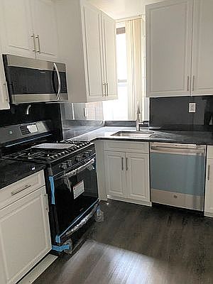 1st image of 225 W 71st St APT 62