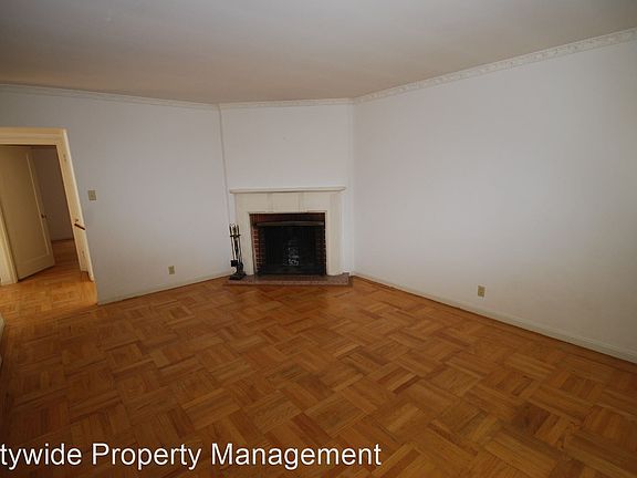 4th image of 2590 Diamond St
