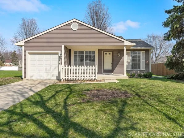 2104 Navarone Dr, Naperville, IL 60565