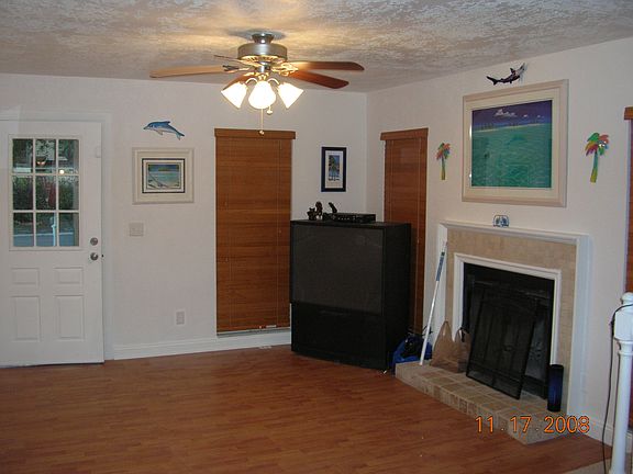 4th image of 10763 Glen Ellen Dr