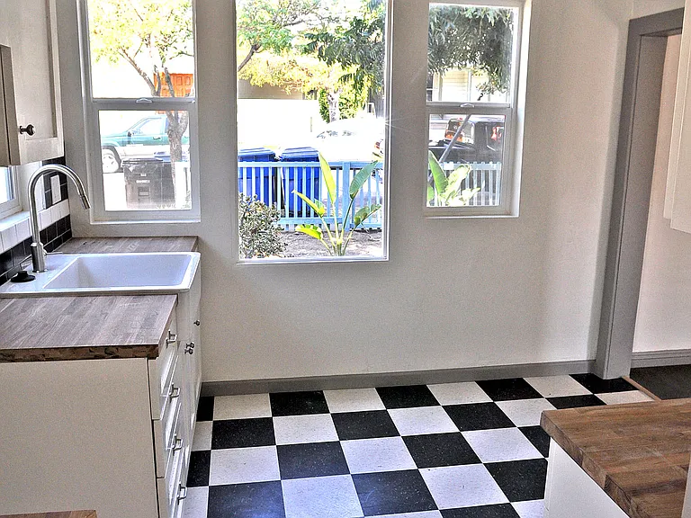 5406 Buchanan St — Photo 8