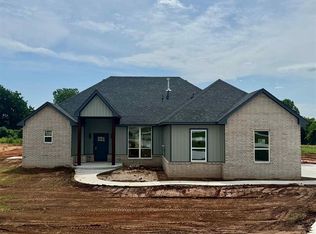 2447 Raven Cir, Blanchard, OK 73010