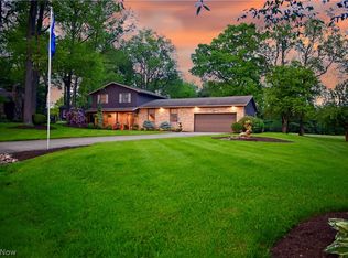 1563 Lomalinda Cir NW, Uniontown, OH 44685
