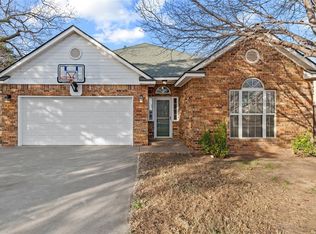 1007 N Market Ave, Watonga, OK 73772