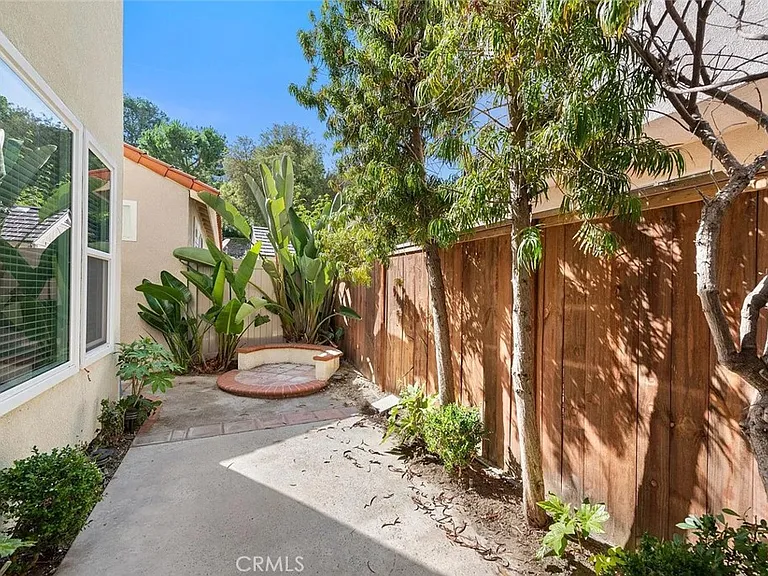 39 Colony Way — Photo 17
